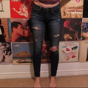 AMERICAN EAGLE JEANS